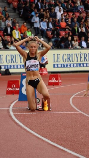 Alica Schmidt Instagram - Ladies and gentlemen: ✨HER✨
Alica Schmidt @ Weltklasse Zürich 2023

@alicasmd 

#weltklassezürich #ZurichDL #alicaschmidt #400m #boss #athlete #running