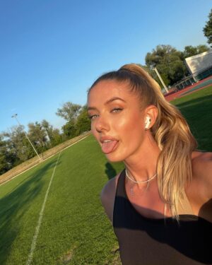 Alica Schmidt Instagram - My happy place 🫶🏼 
#trackandfield