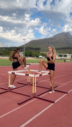 Alica Schmidt Instagram - 👯‍♀️ @lauraraquel.mllr 
#trackandfield #hurdles #stellenbosch #capetown #trainingcamp #paris2024 #tracklife