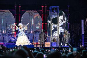 Alice Cooper Instagram - Welcome to the Show

🎟 https://AliceCooper.com
📸 Alive Coverage