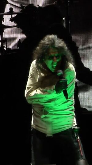 Alice Cooper Instagram - I've gotta get outta here #AliceCooper #BalladOfDwightFry #Rock