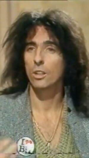 Alice Cooper Instagram - I didn’t like the idea of just going up and playing guitars and drums and that’s it…
