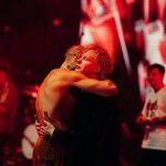 Alisher Morgenshtern Instagram - Для меня концерты - секс. Иногда нежный и чувственный, иногда жесткий и грубый, но одно остается неизменным - любовь. Ибо секс без любви идёт нахуй. Я чувствую вас, вы меня, мы соединяемся в одно потное целое, и нами правят только чувства и животные инстинкты. Благодаря вашим счастливым, орущим ебальникам, я чувствую, что в каждом уголке планеты у меня есть дом. Потому что дом это не бетонная коробка, а люди. Так сложилось, что Бог наделил меня бесконечной ебанутой энергией, а я считаю своей миссией дарить ее вам. Нести сумасшествие в ваш скучный, серьезный мир. До встречи на очередном празднике безумия, едем дальше 🌍 ph: @gravis.visuals Riga, Latvia
