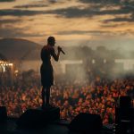Alisher Morgenshtern Instagram - Для меня концерты - секс. Иногда нежный и чувственный, иногда жесткий и грубый, но одно остается неизменным - любовь. Ибо секс без любви идёт нахуй. Я чувствую вас, вы меня, мы соединяемся в одно потное целое, и нами правят только чувства и животные инстинкты. Благодаря вашим счастливым, орущим ебальникам, я чувствую, что в каждом уголке планеты у меня есть дом. Потому что дом это не бетонная коробка, а люди. Так сложилось, что Бог наделил меня бесконечной ебанутой энергией, а я считаю своей миссией дарить ее вам. Нести сумасшествие в ваш скучный, серьезный мир. До встречи на очередном празднике безумия, едем дальше 🌍 ph: @gravis.visuals Riga, Latvia