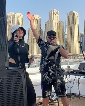 Alisher Morgenshtern Instagram - сегодня ровно 4 года с нашего первого концерта с пацанами, решили что теперь наша очередь заказать моргенштерна на корпорат. люблю, пацаны, путь от маленькой гримерки Краснодара до яхты был веселым, плывем дальше
потом по привычке дали корпорат для музыкантов
@artur_matur 
@abberian 
@pavelshkil 
@underoathov
@aziz.aminovich