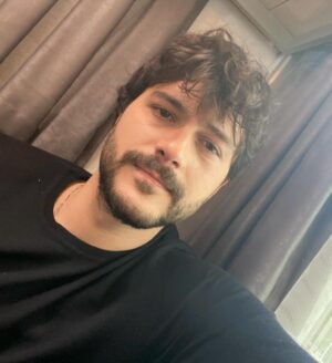 Alperen Duymaz Instagram - Cihan Birhan dan günaydınlar efem 😇