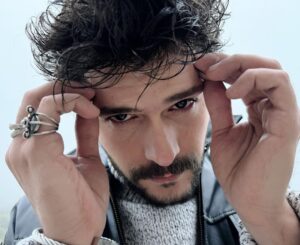 Alperen Duymaz Instagram - 👁️ : ❤️