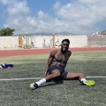 Alphonso Davies Instagram - Some off-season work 💪🏾💪🏾 Mykonos, Greece