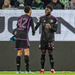 Alphonso Davies Instagram - Leaving this year with a smile on our faces and 3 point in the bag! 🙏🏾 See you all next year! 😁 #AD19⚡️ Wolfsburg, Germany