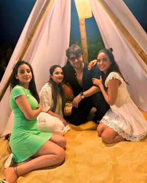 Aly Goni Instagram - Best birthday trip with my fav girls ❤️