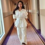 Alya Manasa Instagram - Lovely mrng to all 👍 Like my dress?