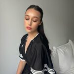 Alycia Debnam-Carey Instagram - The reunion I didn’t know I needed. Thank you @diorbeauty for the most beautiful evening. @dior