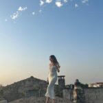Alycia Debnam-Carey Instagram - ✨30✨🧚🏼‍♀️ Feeling so lucky, grateful and blessed. Thank you for all the beautiful birthday wishes. 🤍