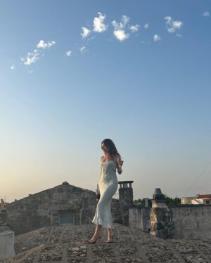 Alycia Debnam-Carey Instagram - ✨30✨🧚🏼‍♀️

Feeling so lucky, grateful and blessed. Thank you for all the beautiful birthday wishes. 🤍