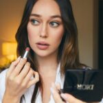 Alycia Debnam-Carey Instagram - A little get ready with me with @vogueaustralia for the J’adore Dior exhibition in Paris! ✨ @dior @diorbeauty