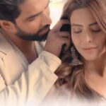 Amaal Mallik Instagram - Miliye meri Mohabbat se @aamnasharifofficial 💌 Releasing on the 16th June on @tseries.official ‘s YouTube Channel. Directed By : @krishtrivedi7 Music : @amaal_mallik Lyrics : @vayurus Music Producer : @vaibhavpani Flutes : @naveenkumarflute Live Rhythms & Percussions Arranged By : @dipesh.varma Mandolin & Strokes : @mandolintapas Song Mixed & Mastered By : @ericpillai DOP : @yogeshbhanushali07 Choreographer : @imdhanraj Video Produced By : @hashimbachooali @mwm.entertainment Creative Producer : @daboomalik Poster Designed By : @trickyeye_murtaza Motion Video Created, Edited & Designed By : @notsaharsh #Mohabbat #AM111 #BhushanKumar #AmaalMallik #AamnaSharif
