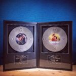 Amaal Mallik Instagram - 6x Platinum for the 2 monumental songs that kickstarted my ‘Pop Music’ career ♥️🎵 #PyaarEkTarfaa #TuMeraNahi @manojmuntashir @therashmivirag @shreyaghoshal @vaibhavpani @zeeksound @rizzyricoo @jasminbhasin2806 @aditi_budhathoki @rayhaanpatni @arifkhan09 @emotionalphool @rizzitizzz @rohanjha22 @daboomalik @tanmaayy @diyasahgal @shruti_610 @kakaronline @sanujeetb @sonymusicindia @hashimbachooali @wanderinglikeapuppy