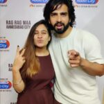 Amaal Mallik Instagram - Look who visited the studio today... @amaal_mallik 😍 We had a great great time and your live musical session was just amazing 🎶 #amaalmallik #amaalmalik #amaalmaliksongs #amaalmalliklive #amaalmaliksongs #armaalians #armaaliansarmy #armaalian #amaalmalikmusic #bollywoodsongs #bollywood #bollywoodsinger #bollywoodmovies #musiccomposer #gujarat #ahmedabad