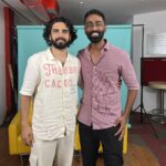 Amaal Mallik Instagram - @amaal_mallik bhai ke gaane aur baatein pyar hai ♥ New reel and interview coming soon 🎉 Also check out his new single "Tujhe Chaahta Hoon Kyun" @mwm.entertainment #amaalmalik #tujhechaahtahukyun #music #musicMumbai #bollywood #independentartist #independentmusic #mwm #amaalians #amaalian Radio Mirchi
