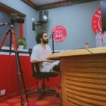 Amaal Mallik Instagram - Having a blast with @jmanshouts @redfmindia 🥳🔥 #TujheChaahtaHoonKyun ko #BajateyRaho 🤘🏻 Red FM 93.5 Bajaatey Raho!