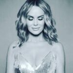 Amanda Holden Instagram - Remember to take a moment for yourself #worldmentalhealthday #takeamoment2023 @takeamoment.uk