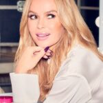 Amanda Holden Instagram - Ad | 💄 Join my Revolution! Full beauty routine in one easy limited edition collection, loaded with plumping and nourishing ingredients ✨ Introducing my 5 new Revolution Pro x Amanda Holden backstage secrets... 🤫 Revolution Pro X Amanda Holden: 🔸Wonderplump Cream Duo 🔸Diamond Kiss Lip Oil Clear 🔸Quick Fix Under Eye Serum 🔸Best Kept Secret Lip & Fine Line filler 🔸It’s Magic Brow & Lash Serum Duo Now available on the Revolution website, and coming to Superdrug stores & online on 19th April   @makeuprevolution #RevolutionPro #AmandaXRevolutionPro