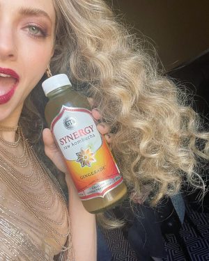 Amanda Seyfried Instagram - Monday progression
1. 70s Chloe perm on theme
2. Lunch with my name on it
3. Lunch without my name on it
4. The full look
5. The full hair and then some
6. And then one last hair
7. @elizabethstewart1 surrounded by clothes to wear
8. My daughter’s city art
9. Surprise at the train station
10. Back to what matters in pink