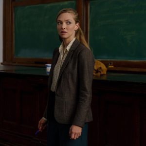Amanda Seyfried Instagram - Three shots from our first batch of stills. #TheCrowdedRoom premieres June 9th on @appletv