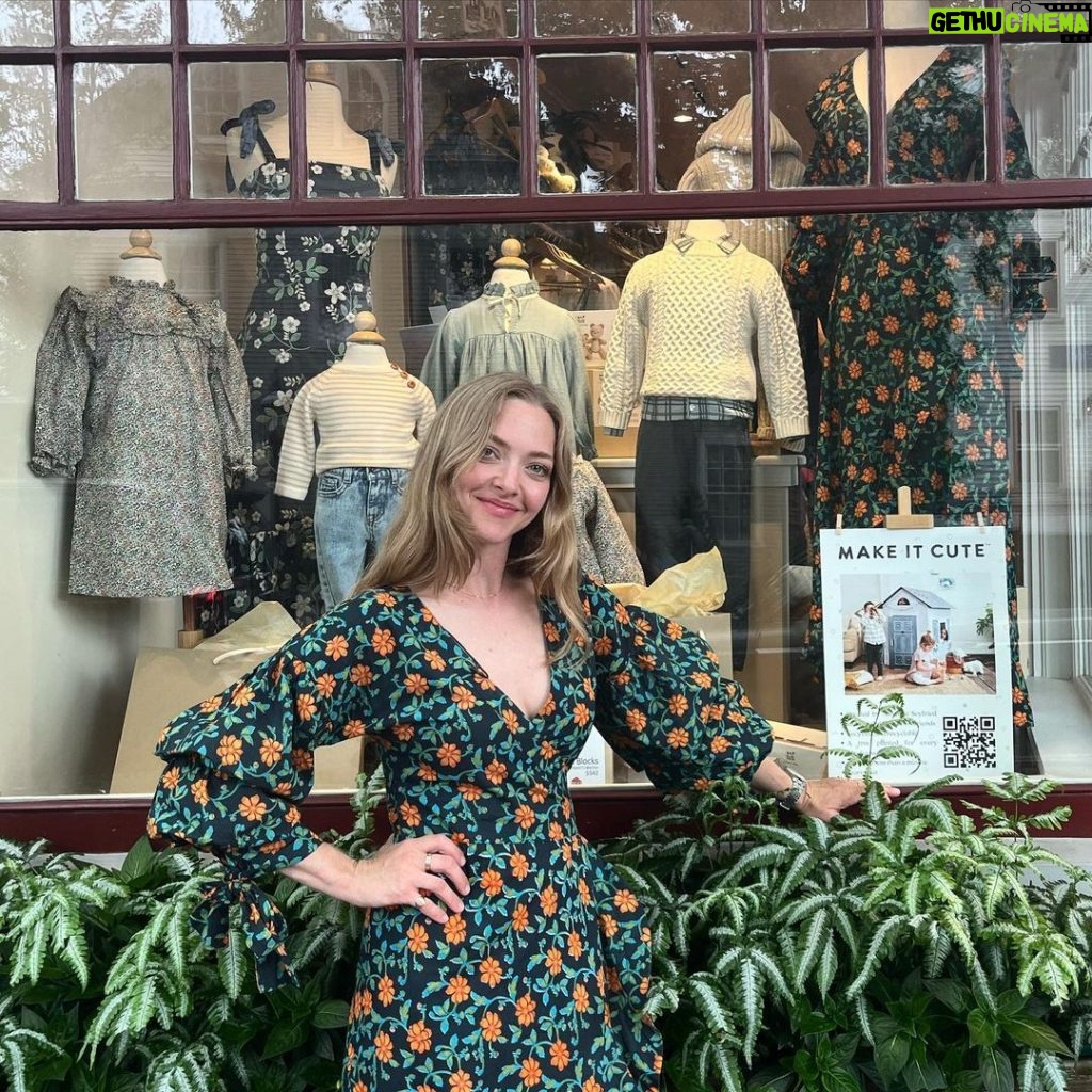 Amanda Seyfried Instagram - We brought @makeitcutekids to Nantucket’s @manymoons shop with @greenwich_play and it was wonderful.