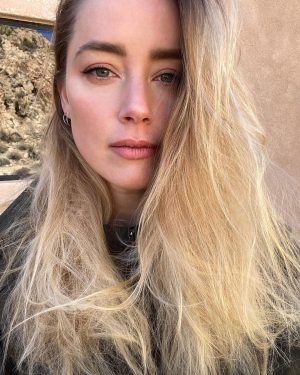 Amber Heard Instagram - You won’t see another selfie from me for at least a week