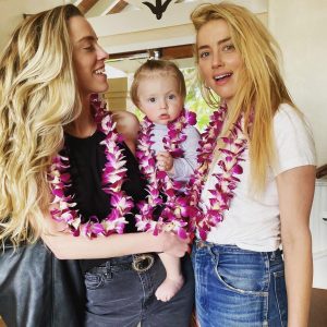 Amber Heard Instagram - Missing my Hawaiian tribe.