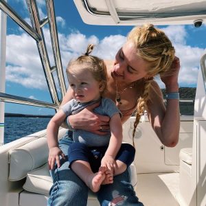 Amber Heard Instagram - sea legs.