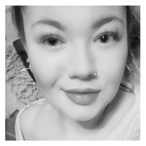Amber Portwood Instagram - Sleeping 🛏️beauty is awake 😂🤣😂🤣

Wishing you all a fantastic day!