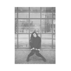 Amber Portwood Instagram - Don’t you love finding a good spot for a mini photoshoot? 

-
-
-
-
-
-

#outside #photoshoot #takingabreak #blackandwhite #whiteandblack #classicphoto #streetpics #amberportwood #teenmomog #amberportwoodfans #amberportwoodmtv #amberportwoodteenmom