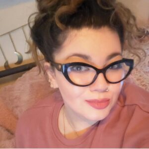 Amber Portwood Instagram - You guys, I have been working SO hard on something really important and near to my heart for YOU 💓 

So, here’s a little hint - what do we think of the color of this crewneck? 

Let me know 😉