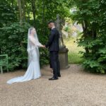 Amine Gülşe Instagram - Mrs & Mr Gülşe 👰🏽🤵🏽❤️ Öyle mutluyum ki bugün biricik abim @sahangulse evlendi 😍Güzeller güzeli @stefanieduarte su gibiydi beyazlar içinde 😍Allah mutluluğunuzu daim etsin inşallah bir ömür boyu birbirinize böyle güzel bakarsiniz ❤️🙏🏼 Sizi çok seviyorum 🥰