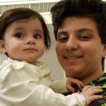 Amir Jafari Instagram - سال نو مبارک با امید سالی نوید بخش با اتفاقات خوب که بعد از تمام پستی و بلندی هایی که گذشت سال جدید سالی باشد بانی لبخند ها و اتفاقات خوب برای تمام مردم ایران و جهان و با همکاری و اتحاد و قلبی که برای عزیزانمان و تمام مردم میهنمان میتپد و به پاس همه فداکاری ها و زحماتی که افراد ارایه دهنده خدمات چه کادر بهداشت و درمان در صف اول و کادر های تولید و توزیع کالا ها از فروشگاهها تا حمل و نقل و از کارمندان بانکها و ادارات خدمت رسان شهری و پاکبانان عزیز و زحمت کش شهرداری و تمام افرادی که با خدمات دهی باعث میشوند در خانه بمانیم و مشکلات را پشت سر گذاشته و همه با هم به سوی سلامتی و روزهای ارامش پیش برویم و به این امید که صاحب و خزانه دار همه بخشش ها و نعمت ها بهترین ها را برایمان مقدر کند .."آمین " ریما رامین فر _امیر جعفری پی نوشت : عکس دی ماه نود و هشت آیین و نیلا برای دوباره به اغوش کشیدن عزیزانمان و با هم بودنها در خانه بمانیم و به توصیه ها عمل کنیم #سال_نو_مبارک #برای_سلامتی_خودمان_و_عزیزانمان_و_همه_در_خانه_میمانیم