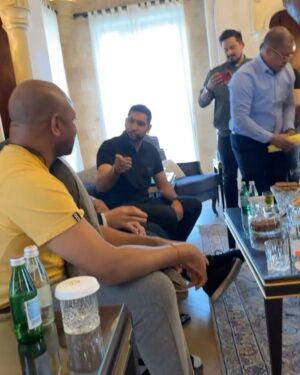 Amir Khan Instagram - All the legends under one roof #boxing 
Thank you to his excellency @turkialalshik for a warm welcome in to his home and country 🇸🇦 #riyadhseason