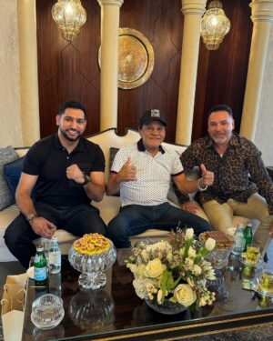 Amir Khan Instagram - All the legends under one roof #boxing 
Thank you to his excellency @turkialalshik for a warm welcome in to his home and country 🇸🇦 #riyadhseason