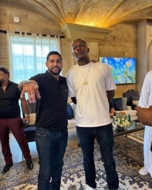 Amir Khan Instagram - All the legends under one roof #boxing 
Thank you to his excellency @turkialalshik for a warm welcome in to his home and country 🇸🇦 #riyadhseason