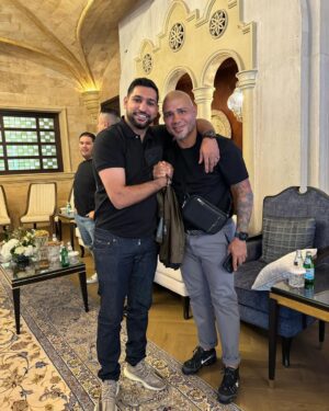 Amir Khan Instagram - All the legends under one roof #boxing 
Thank you to his excellency @turkialalshik for a warm welcome in to his home and country 🇸🇦 #riyadhseason