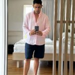 Amit Sadh Instagram – Pink is not bad –
I like the reflections !!
Big love !