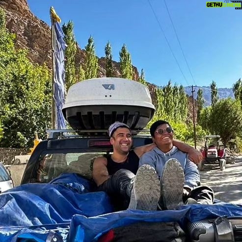 Amit Sadh Instagram - To wrap up the trip, I want to thank every single person who made this trip an unforgettable adventure ❤ Some were with me, some worked tirelessly behind the scenes to bring my trip to you. Thank you @mandvisharma16 @treeshulmediasolutions & @justrightstudioznx It was their energy, dedication and support that made every moment a memory ✨ #motorcyclessavedmylife #bikeride #traveldiaries #dreamteam