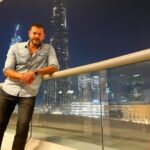 Amr Youssef Instagram - The perfect view 😎 @addressdowntown thank you you guys it’s always perfect 👍 #dubai Address Downtown
