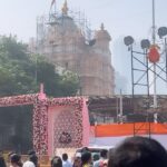 Amrapali Dubey Instagram – Ganapati Bappa Morya 🥰🙏🏻 Beautifull darshan at Shri Siddhivinayak Mandir with @ashokepandit1 sir and @prashantnishant ji 🥰🙏🏻