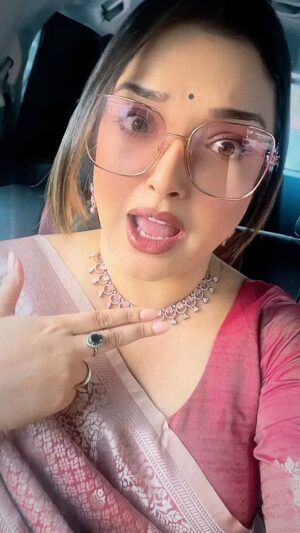 Amrapali Dubey Instagram - 😍🥰 #phasal #moviesong
