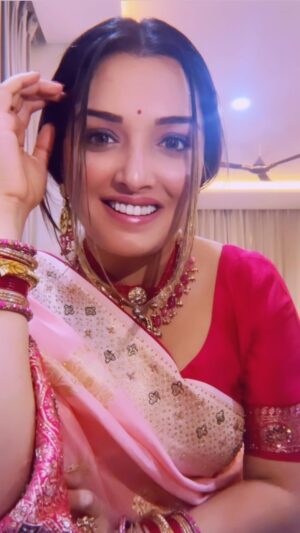 Amrapali Dubey Instagram - नई झूलनी 🎀🫶🏻