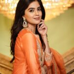 Amritha Aiyer Instagram - 🧡 . Outfit - @sheetalbatra Jewellery - @kushalsfashionjewellery Styled - @shrushti_216 📸 - @screamstudiosbyharsha