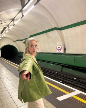 Amybeth McNulty Instagram - Hey, you!