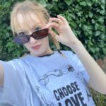 Amybeth McNulty Instagram - Aside from being a part time supermodel & emotion faker I DESIGNED A T SHIRT!! (Sustainably as well!) @chooselove was kind enough to ask me to be involved! You donate to Choose Love by purchasing 🤍